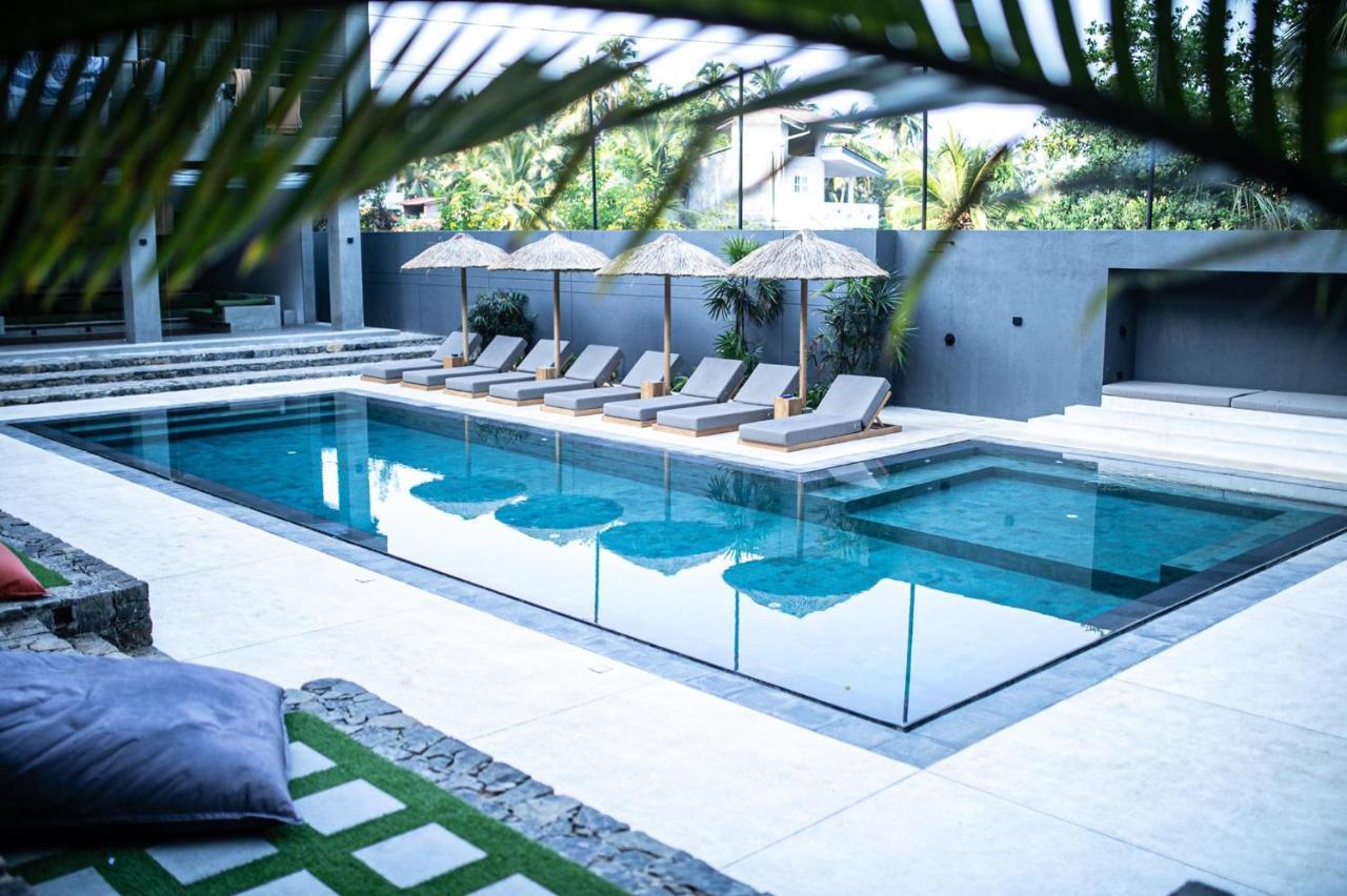 The Salty Pelican Yoga & Surf Retreat Dikwella Exterior foto